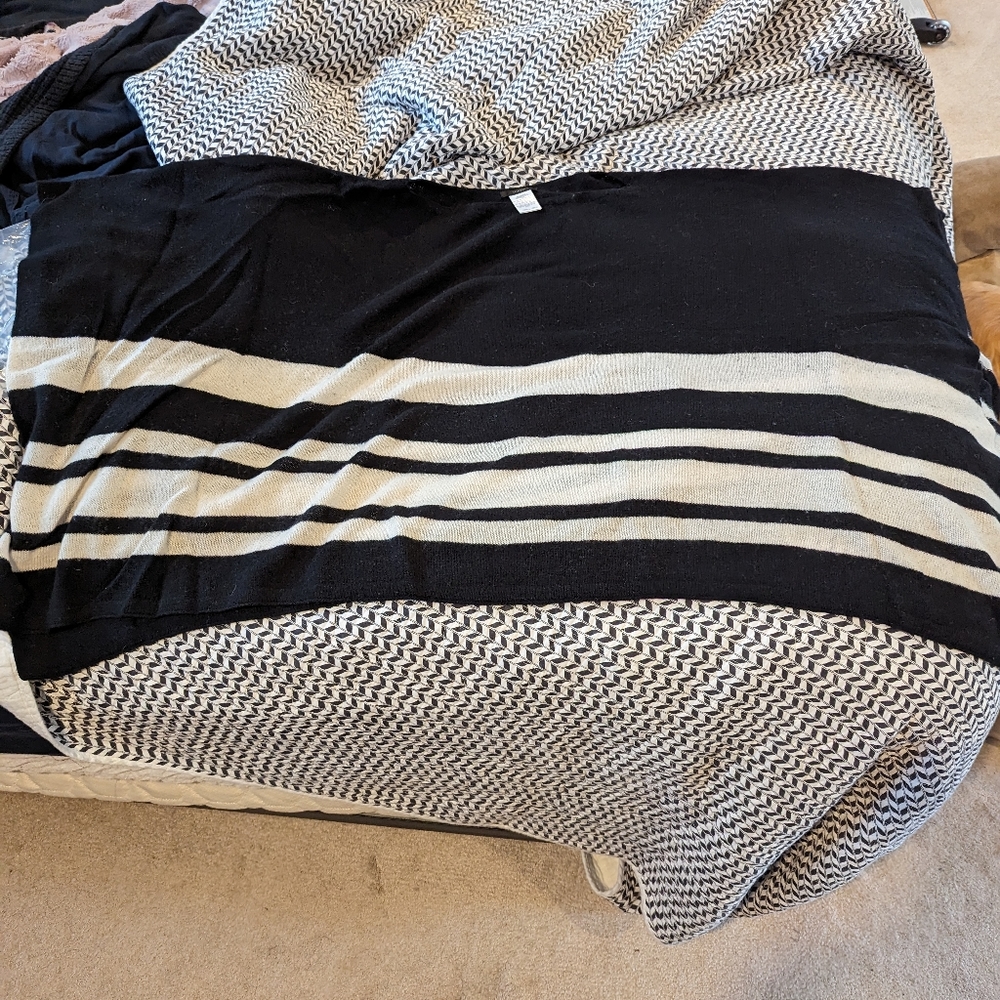 Wool and cashmere ponch